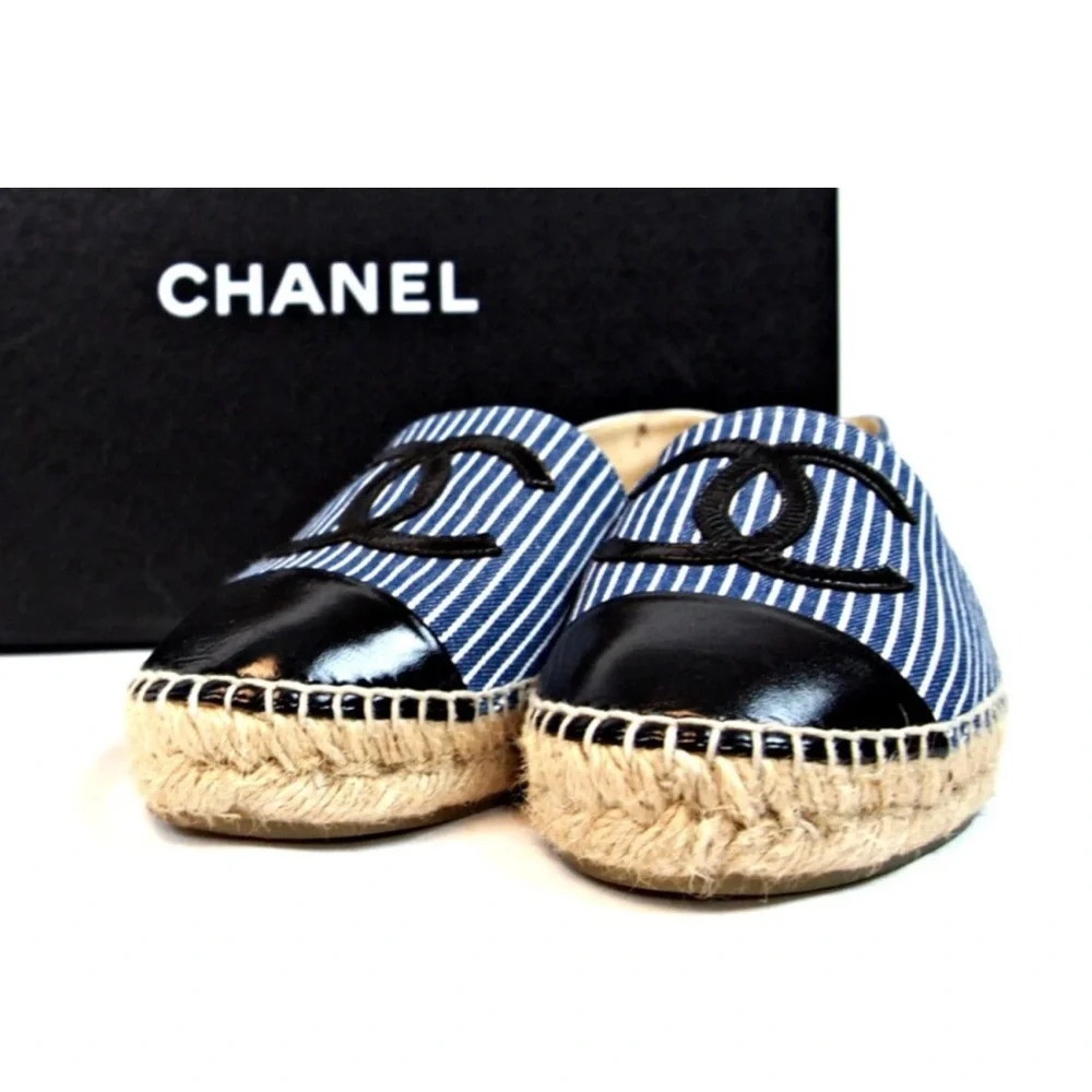 CHANEL Navy Blue Striped Espadrilles with Black Cap Toe - Picture 3 of 6
